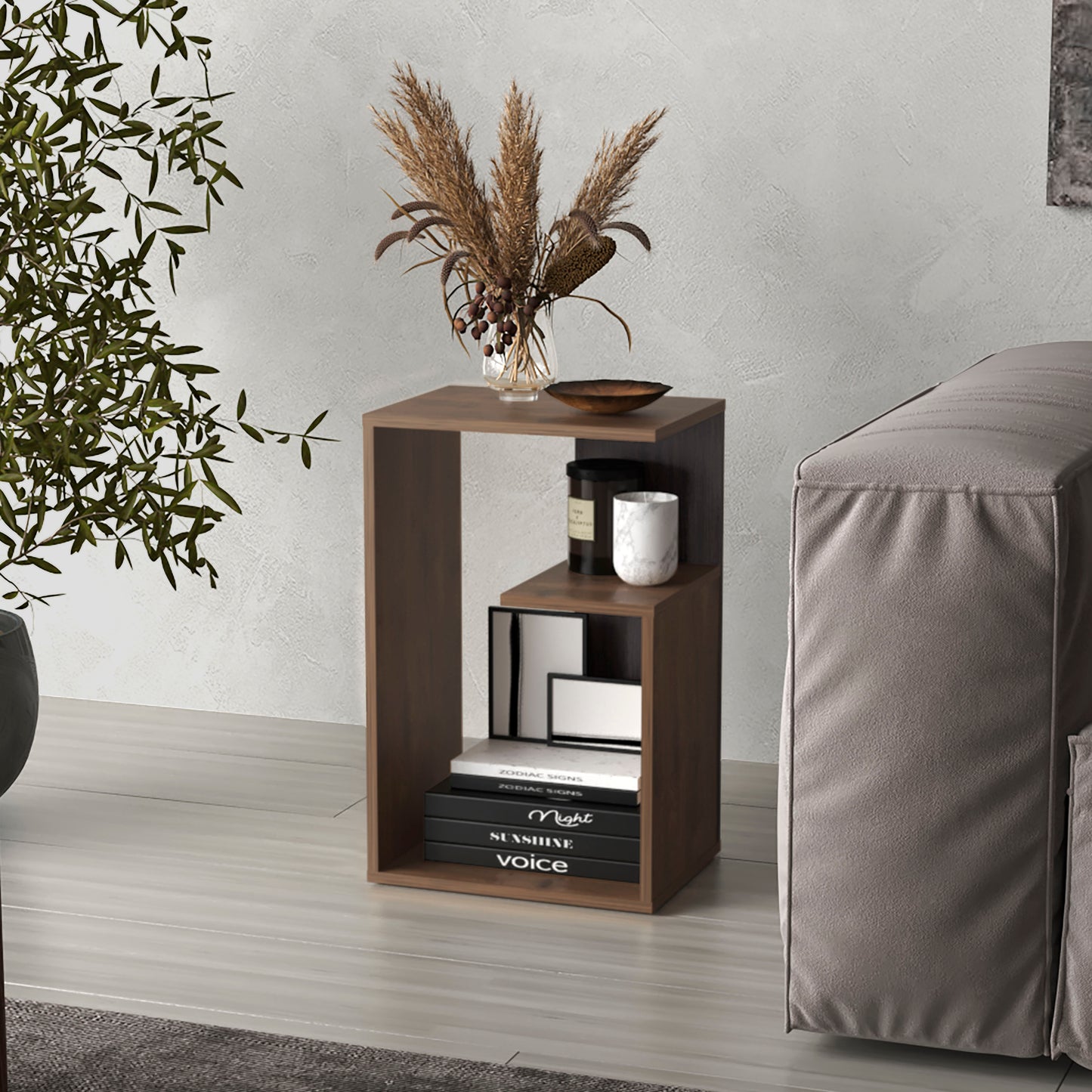 TUHOME Everet 25-Inch High Three-Tier Side Table with Tray-Style Top and Dual Lower Shelves, Compact End Table for Living Room, Sofa Side Storage, Modern Small-Space Organizer for Coffee, Décor and Everyday Essentials