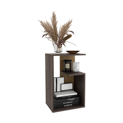 TUHOME Everet 25-Inch High Three-Tier Side Table with Tray-Style Top and Dual Lower Shelves, Compact End Table for Living Room, Sofa Side Storage, Modern Small-Space Organizer for Coffee, Décor and Everyday Essentials